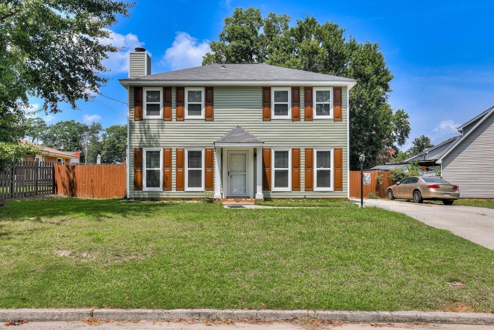 2211 Pleasant Drive – photo 4