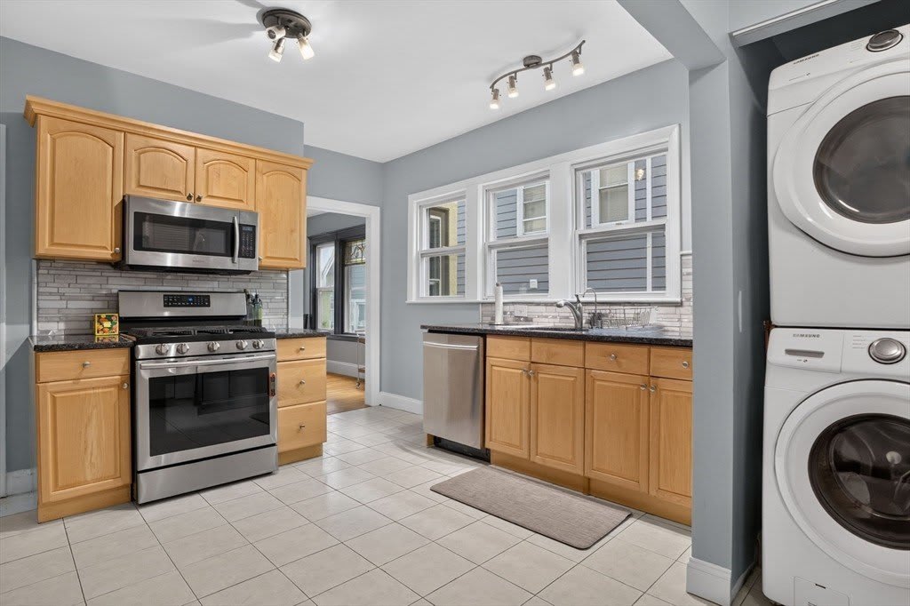 453 Broadway – photo 5