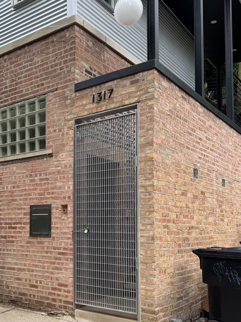 2159 W Evergreen Avenue – photo 3