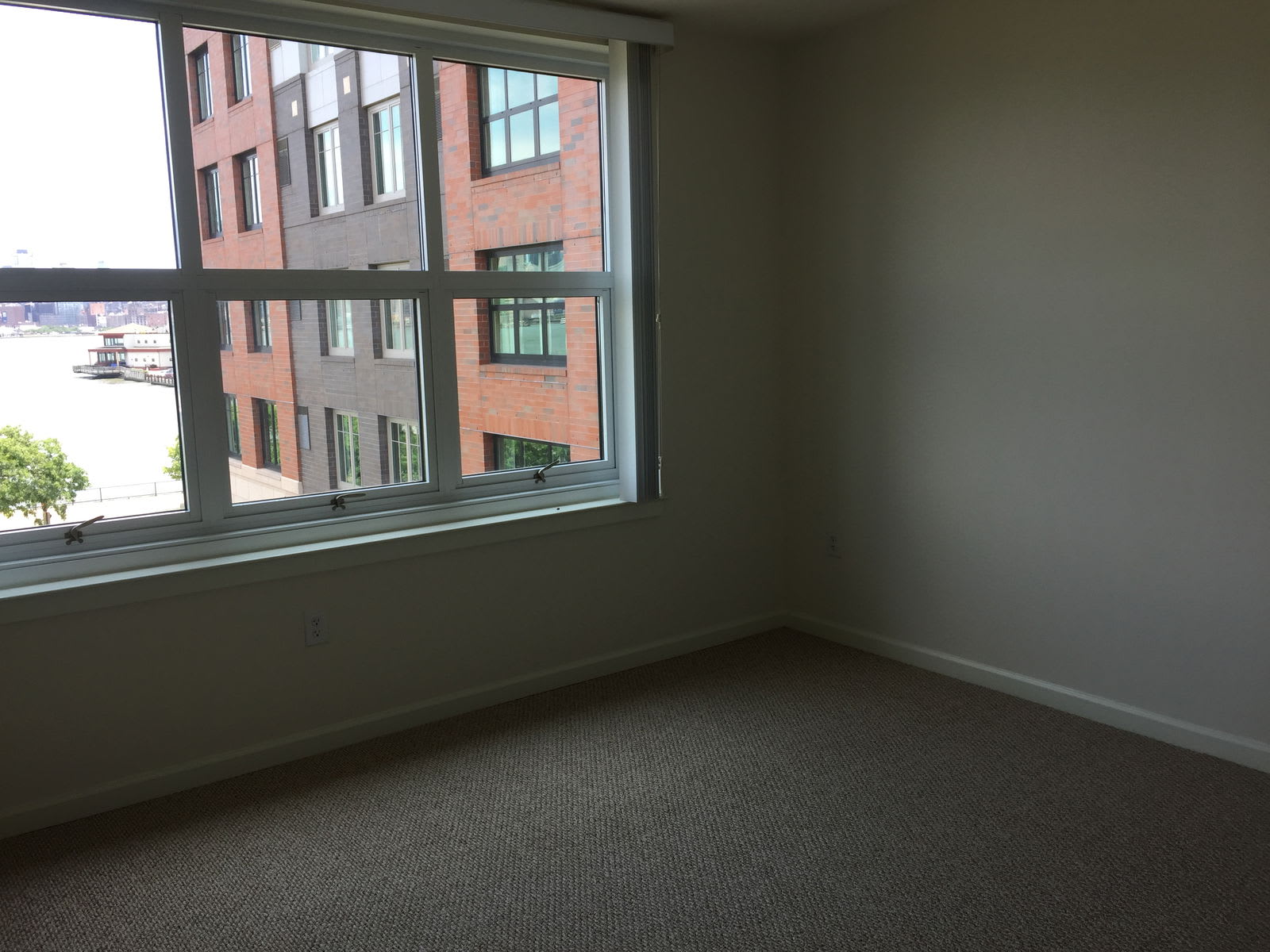 1400 Avenue at Port Imperial – photo 4