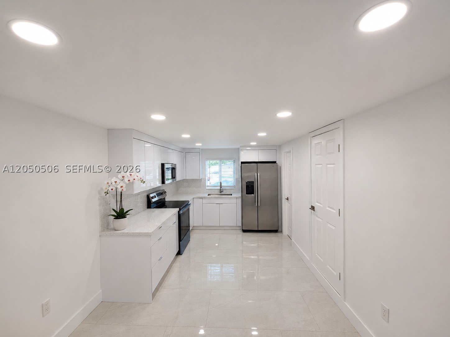 5190 E 1st Ave – photo 3