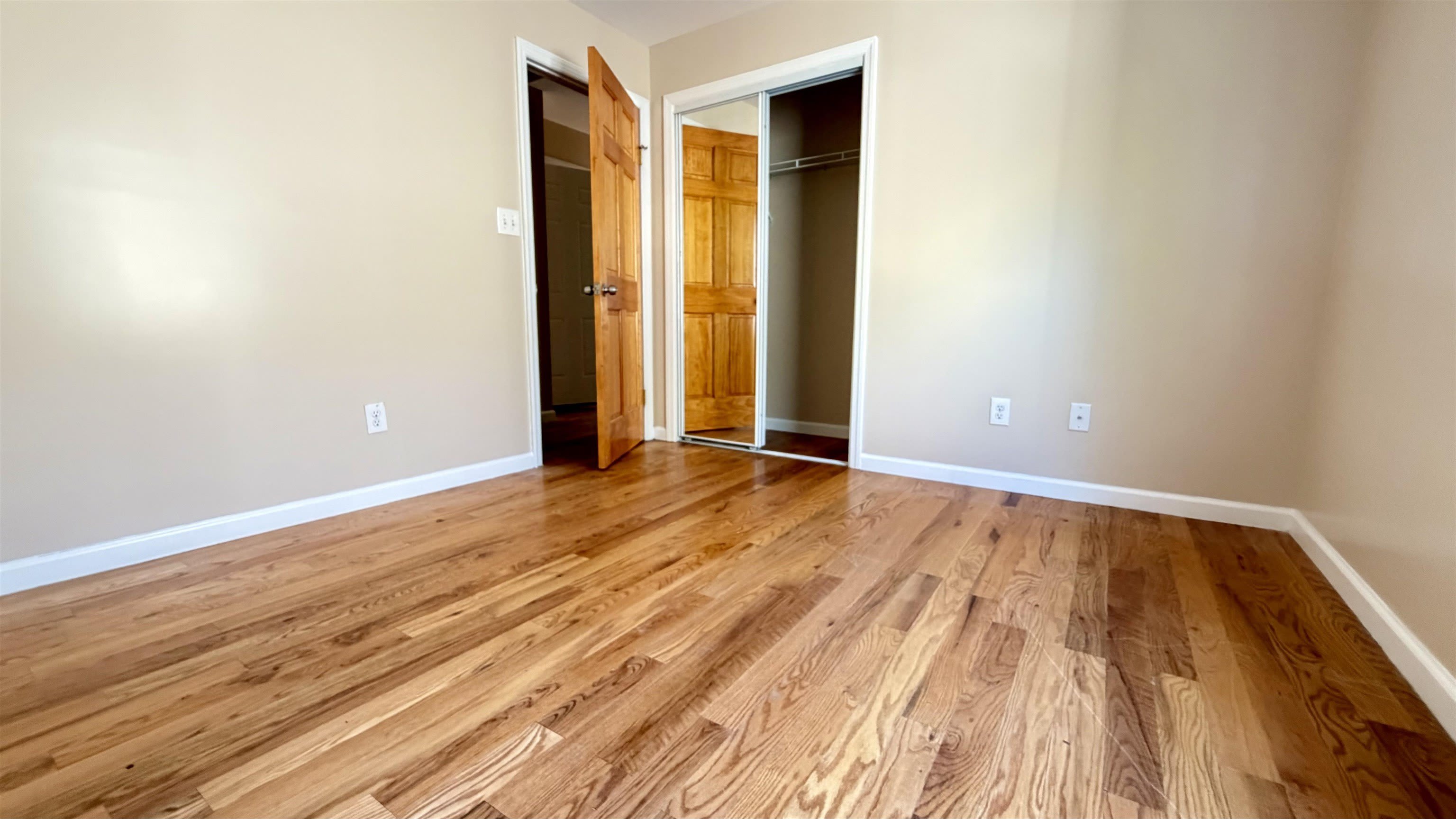 54 TERRACE AVE – photo 5