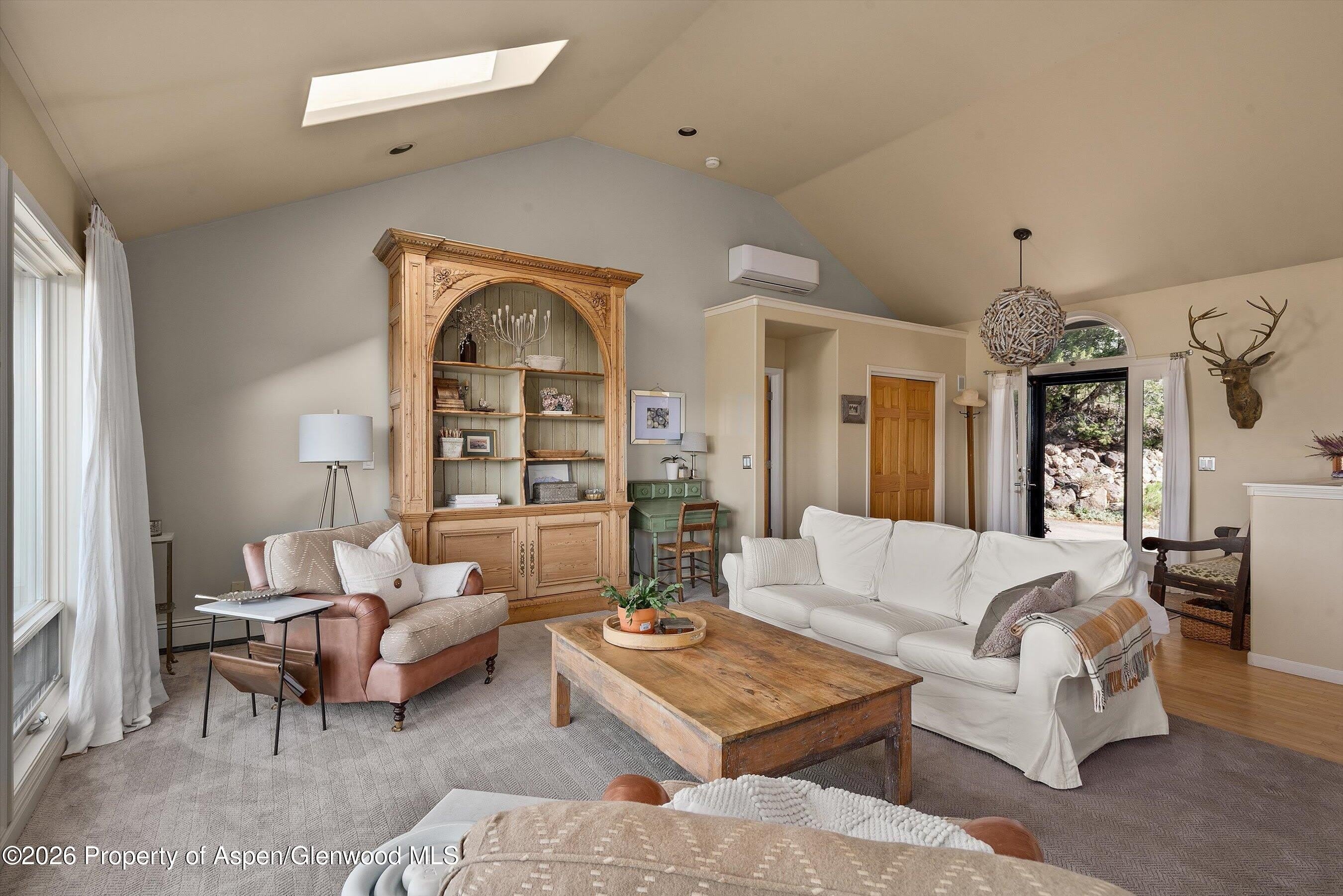 258 Caballo Street – photo 5