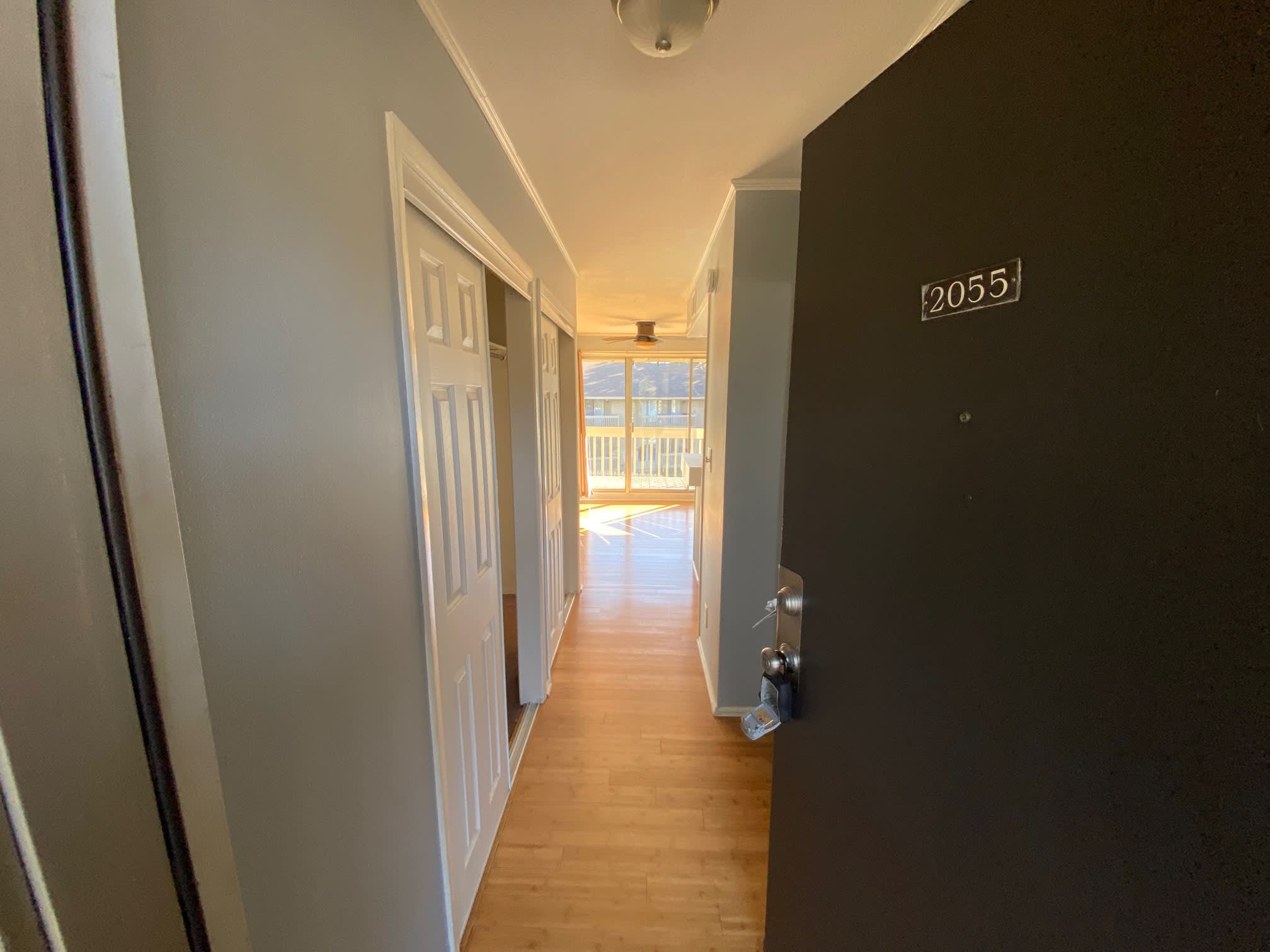 2055 Seacliff Dr N – photo 3