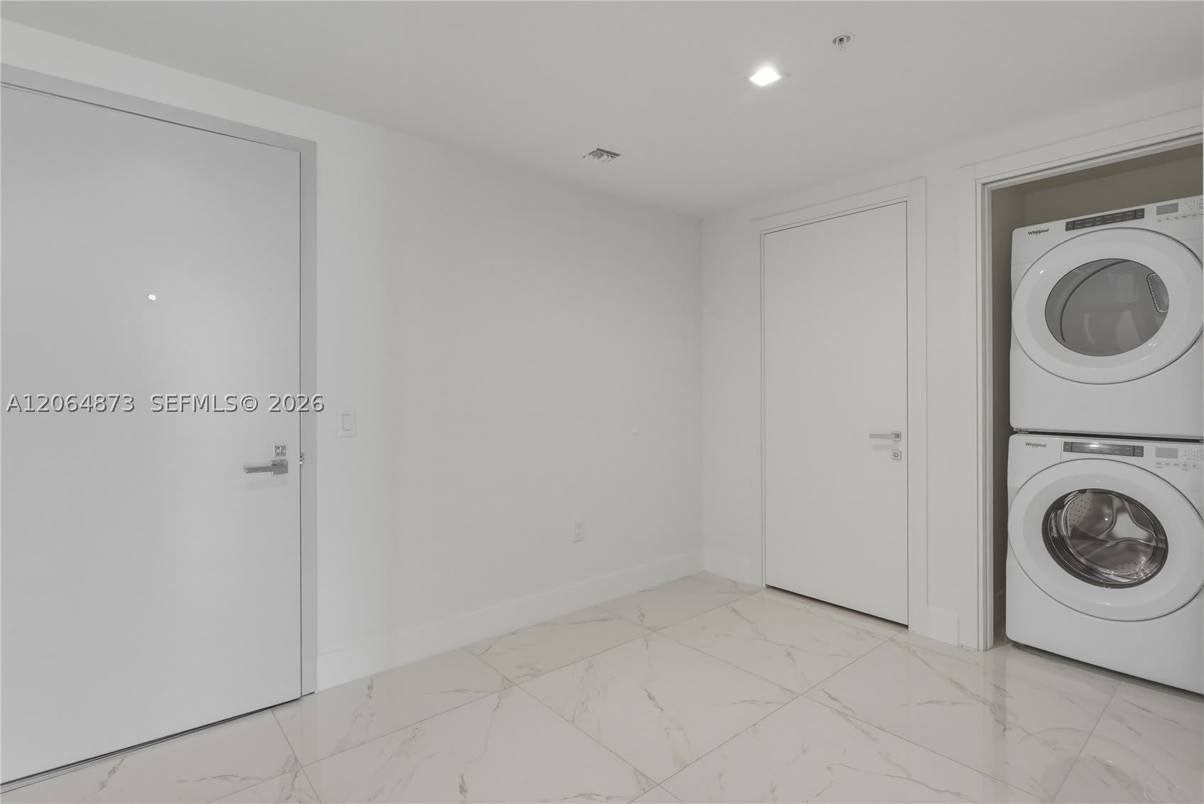 1170 E HALLANDALE BEACH – photo 1