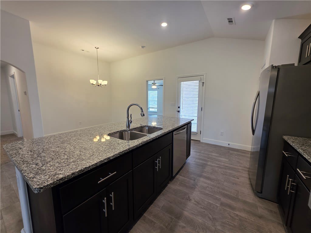 6006 Nw Hoover Street – photo 5