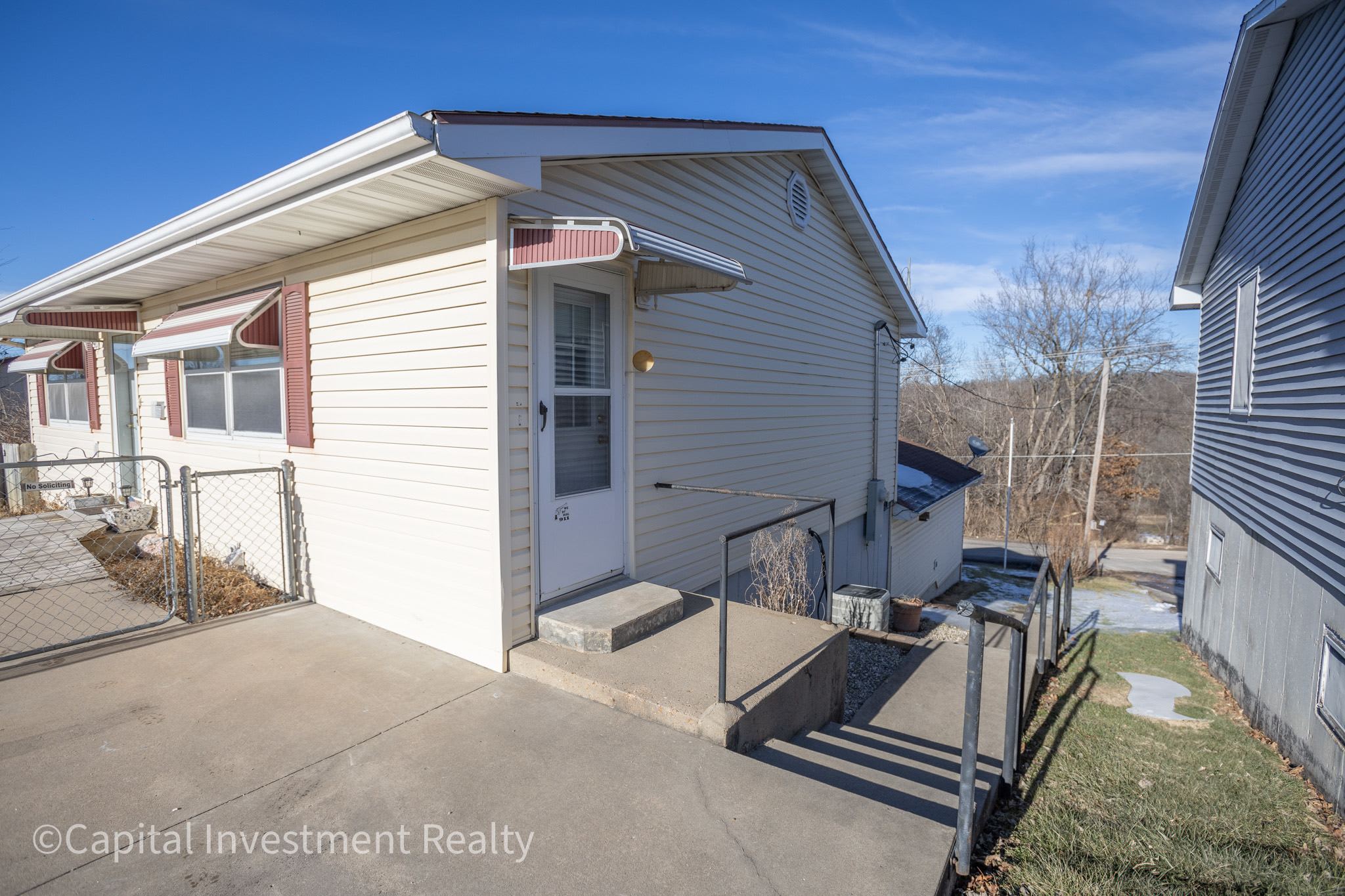 811 East Lincoln Street – photo 2