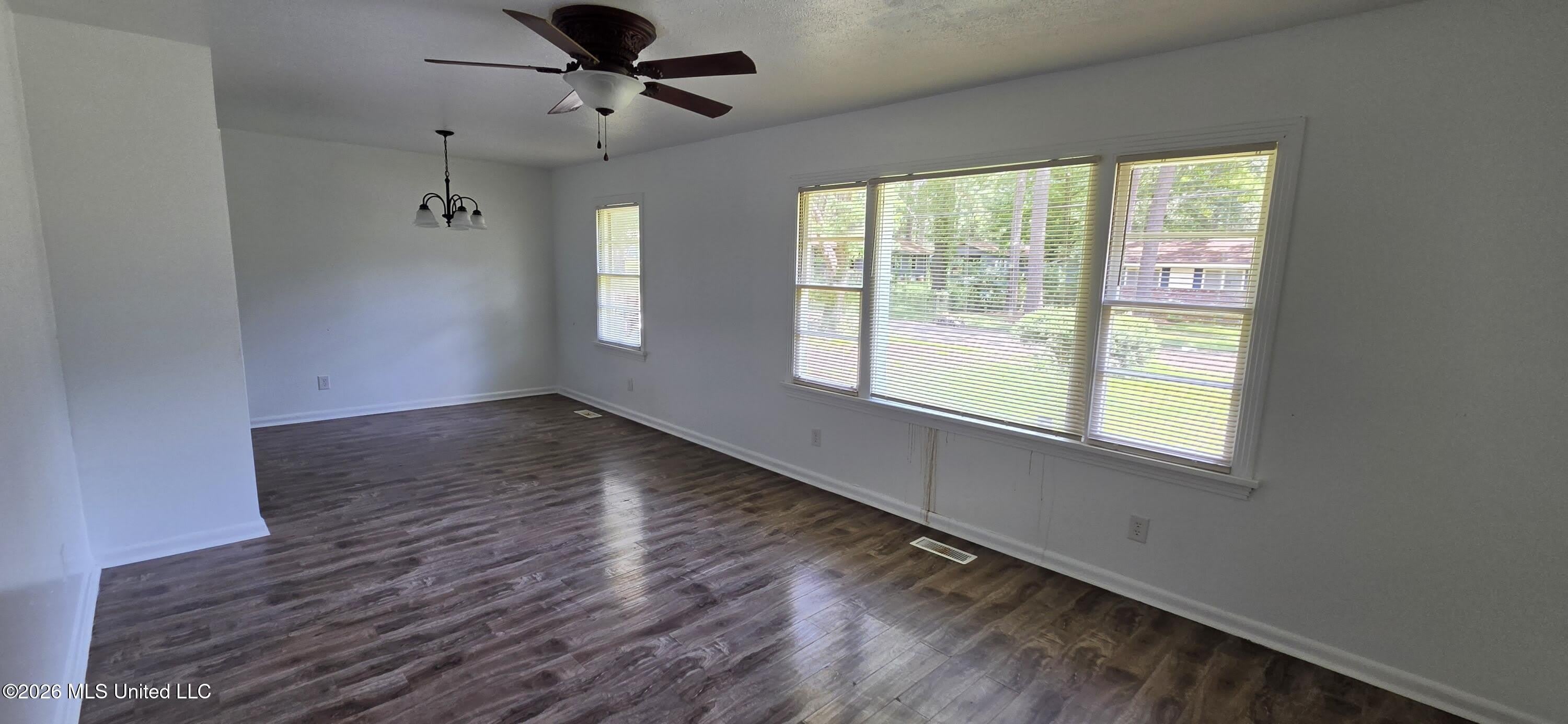 3111 Revere Street – photo 4