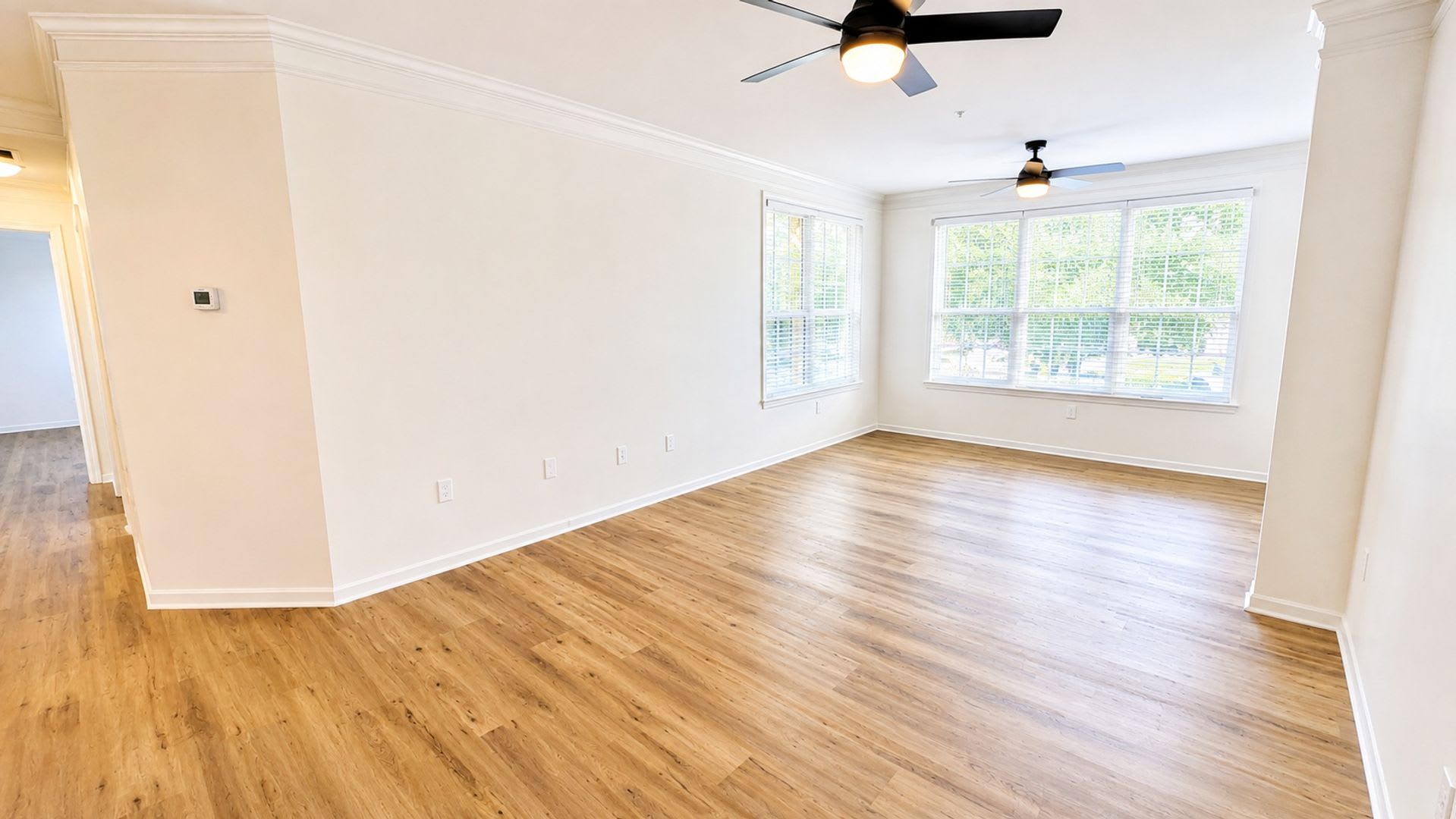 Updated 2Br 2Ba Condo In Palmer Ranch New Flooring Fresh Paint Resort Style Amenities – photo 2