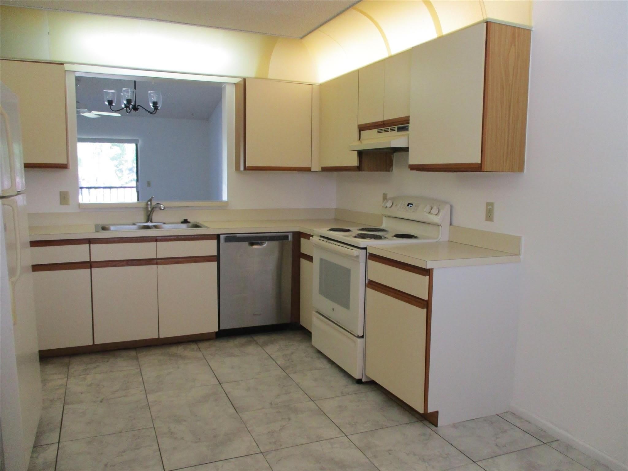 23442 SW 57th Avenue – photo 3