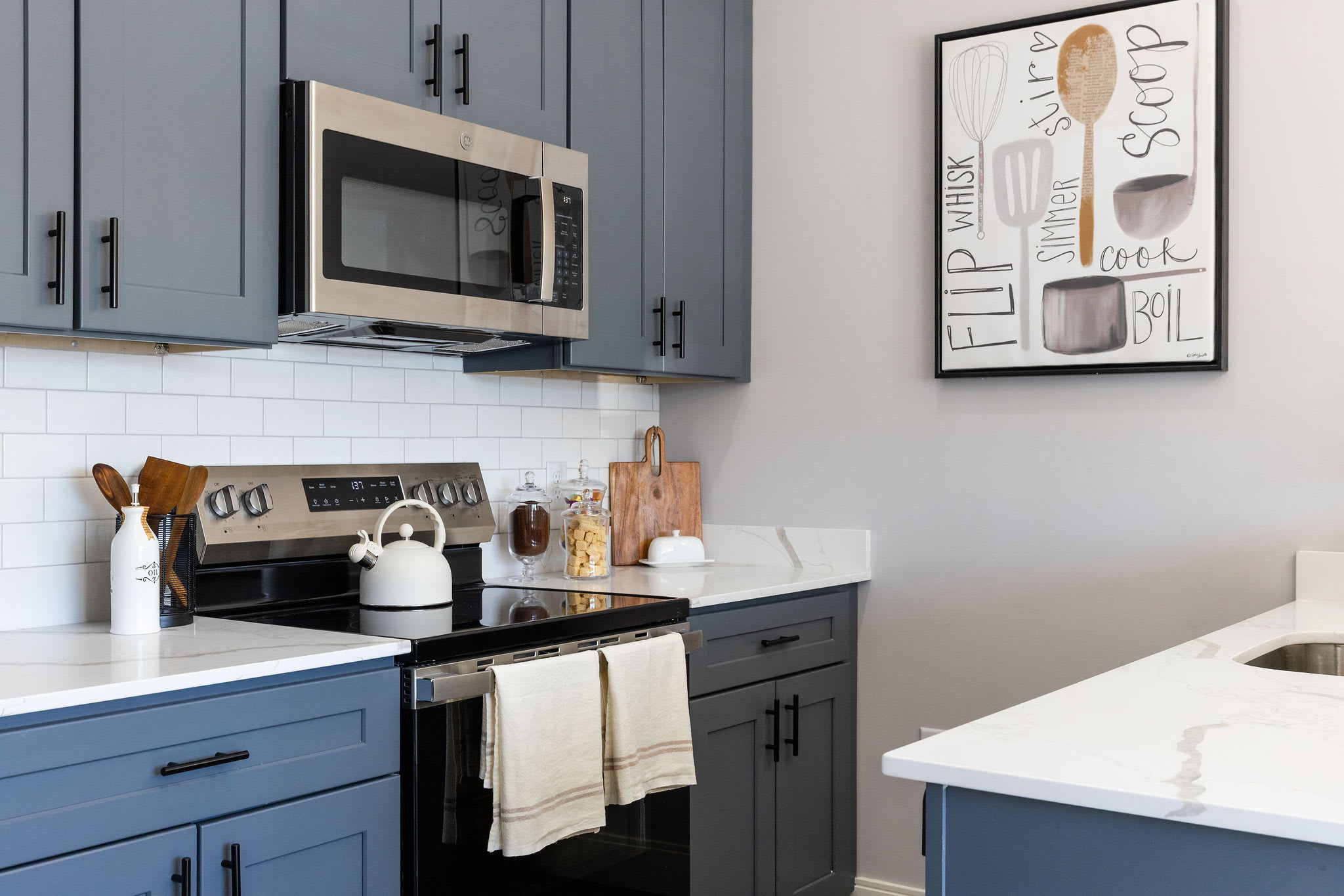 The Residence at 1555 Elm – photo 1