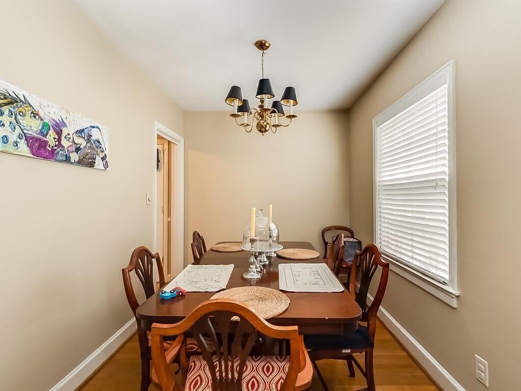 217 Romany Road – photo 4