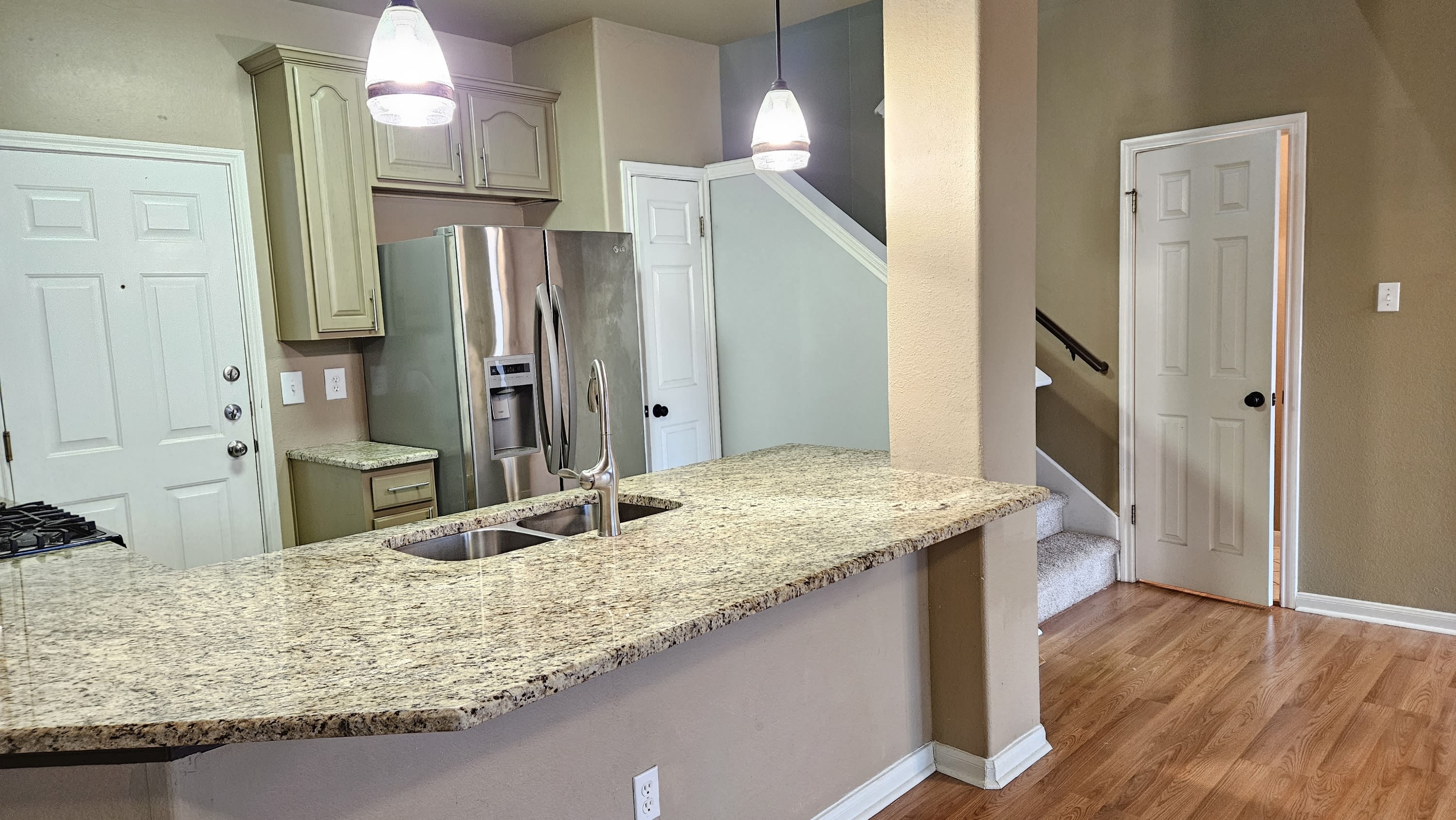 2100 Pipers Field Driveunit 4 – photo 5