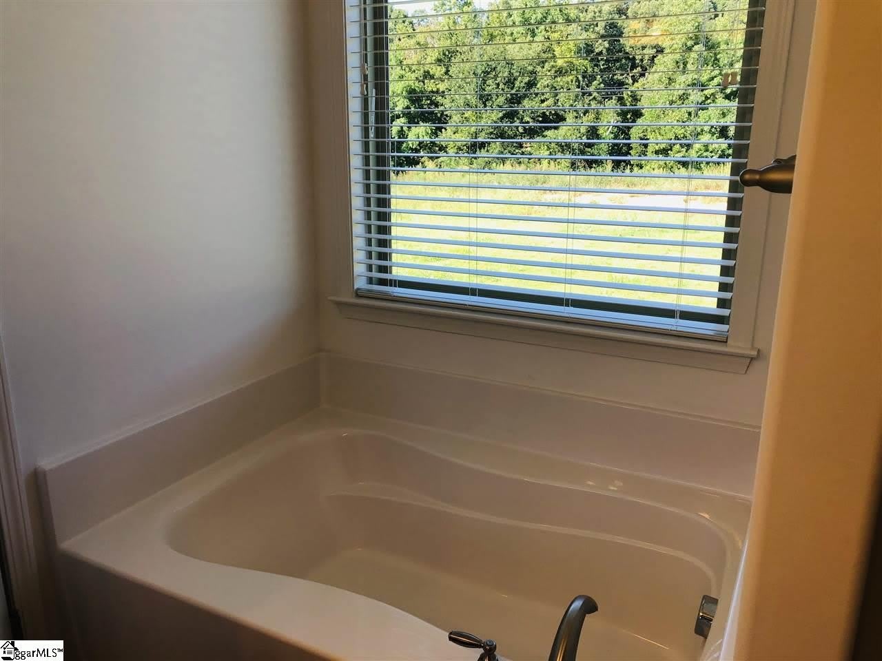 214 Everard Lane – photo 5