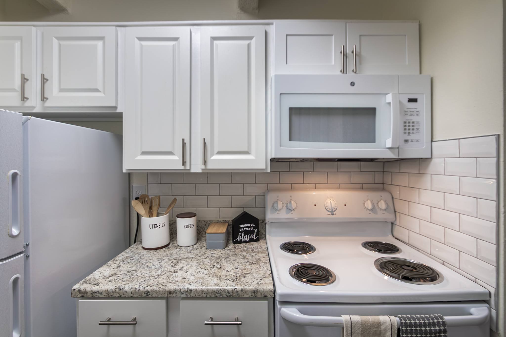 Harvard Square Apartments – photo 3