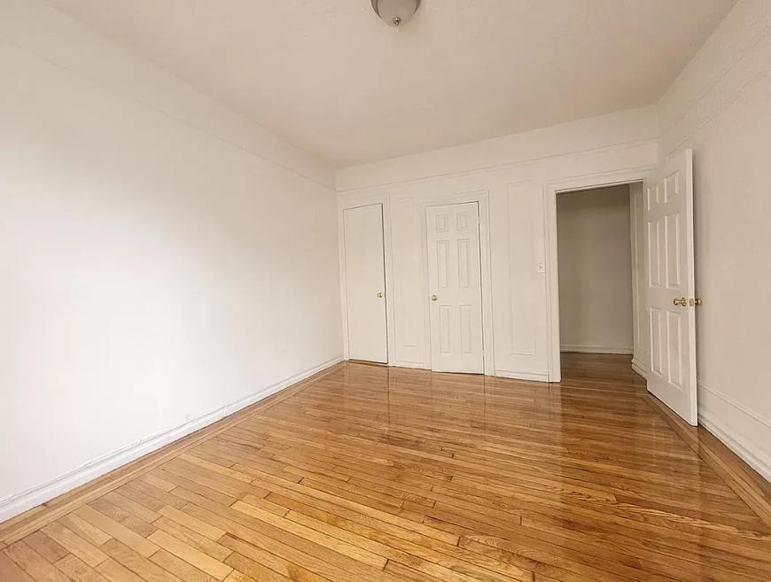 2376 Ryer Avenue – photo 5