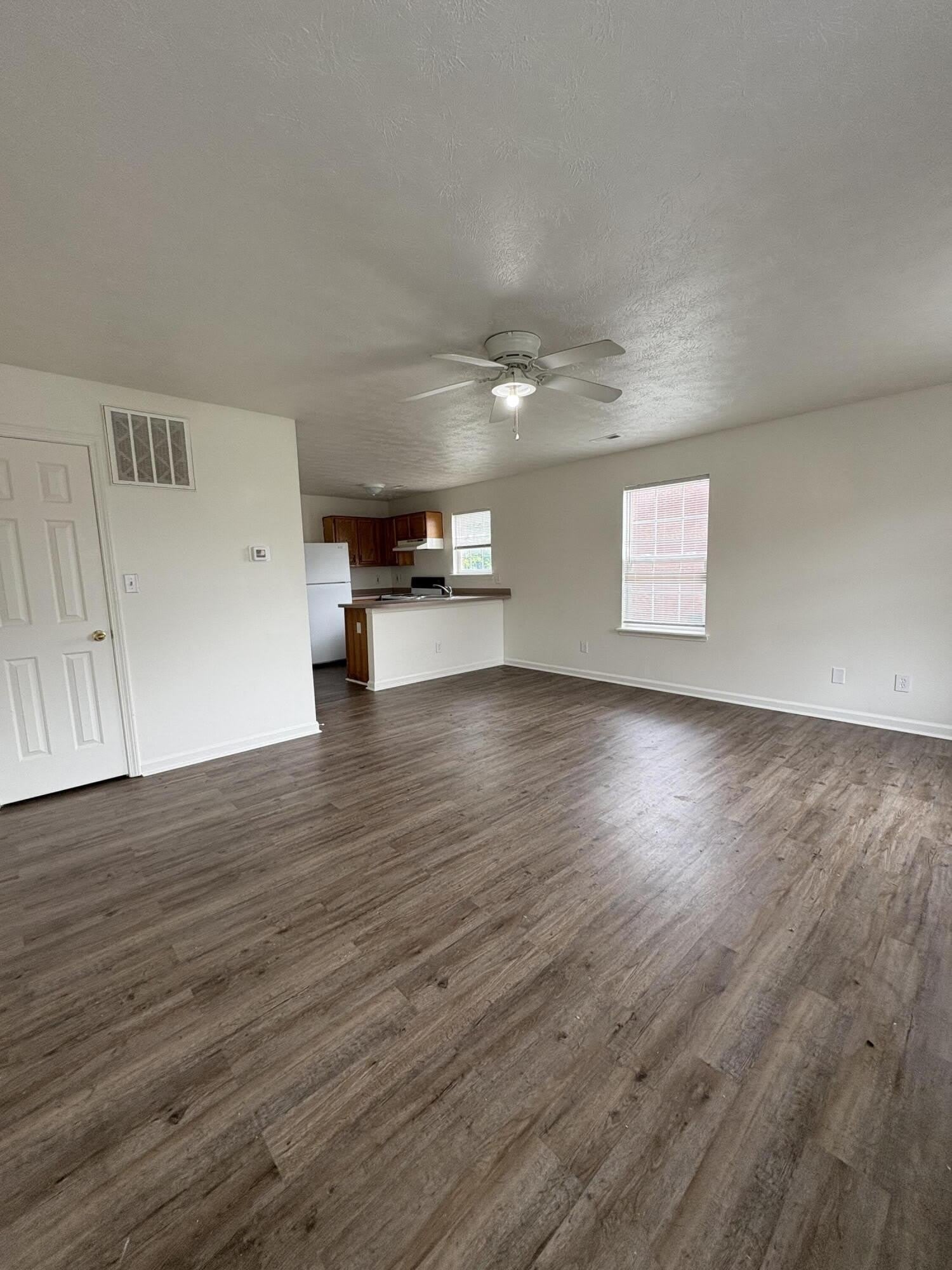 2016 Cornerstone Drive – photo 2