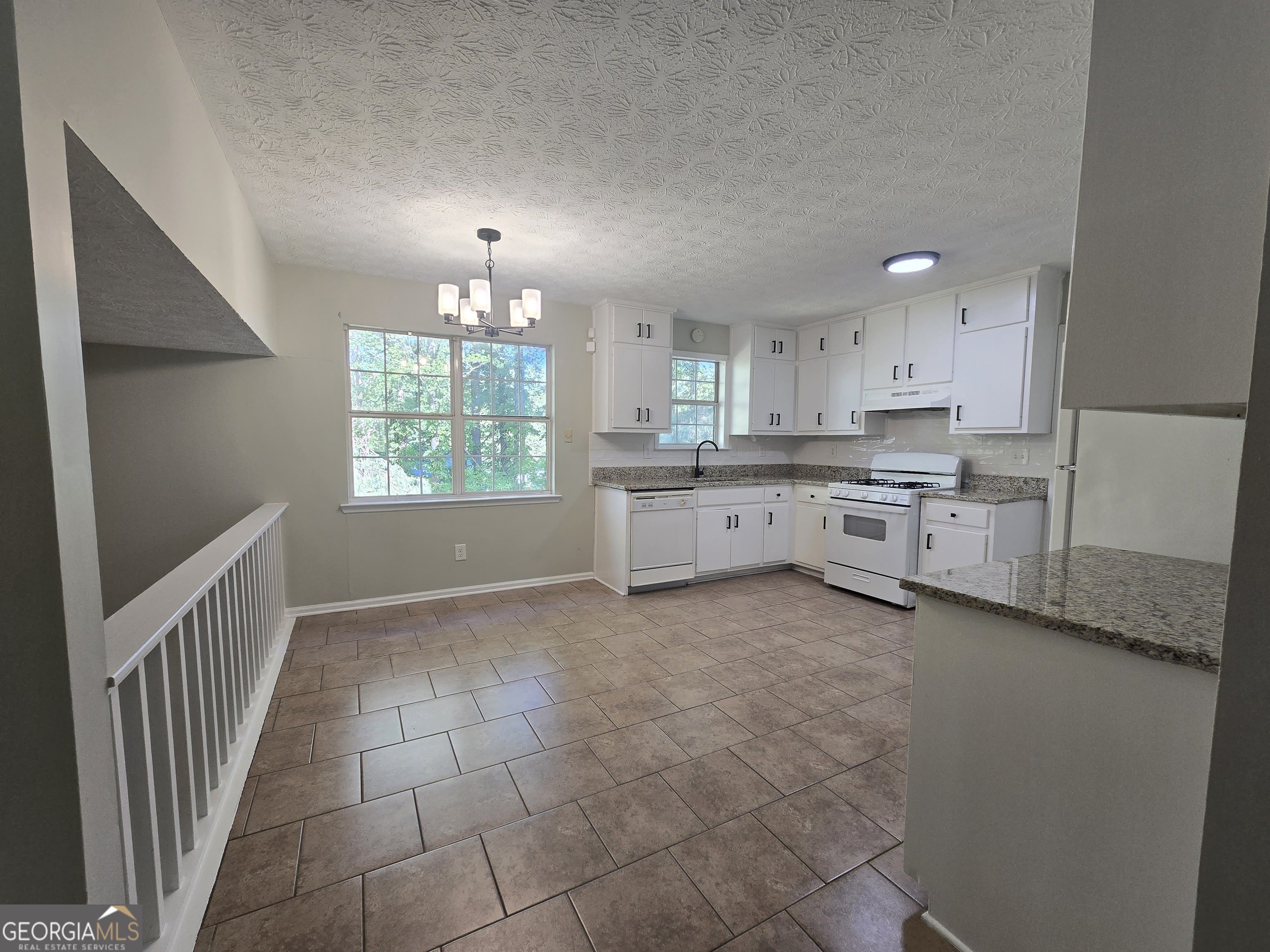 938 Iron Gate Boulevard – photo 2