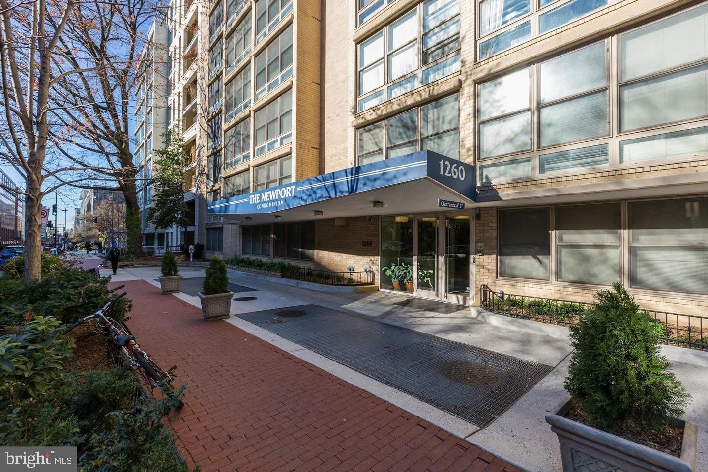 1260 21ST ST NW #410 – photo 2