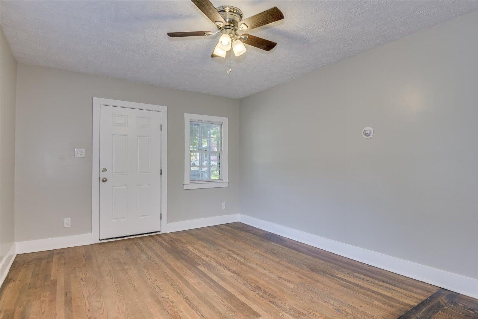605 Jefferson Drive – photo 2