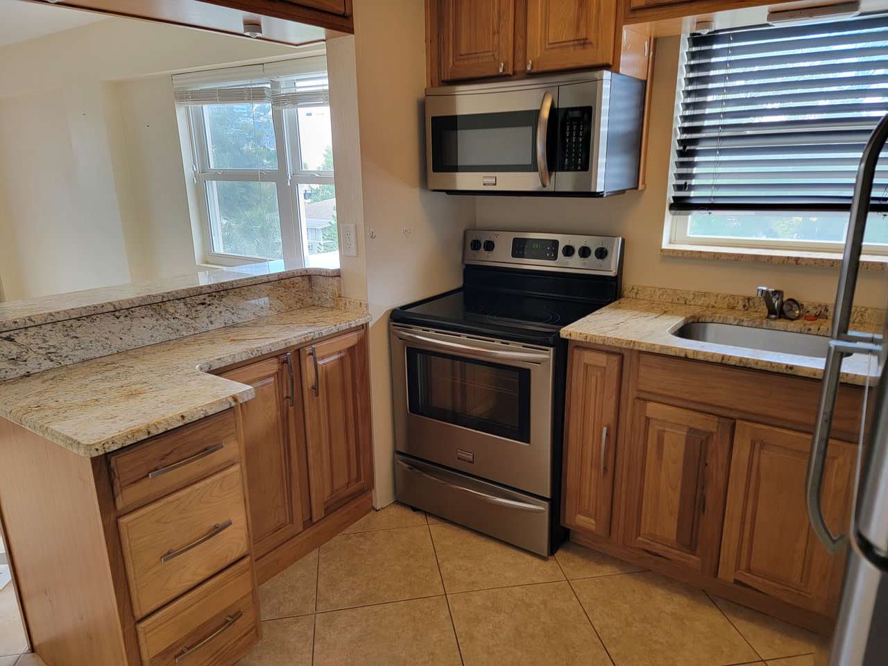 750 Burlington Ave N Apt 3H – photo 4