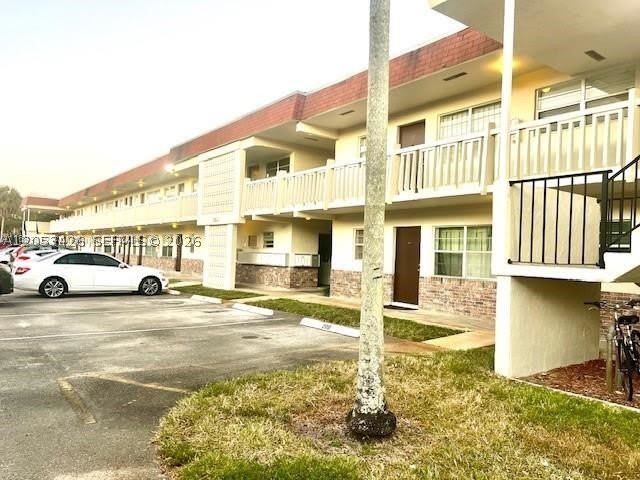 4169 SW 67th Ave – photo 1