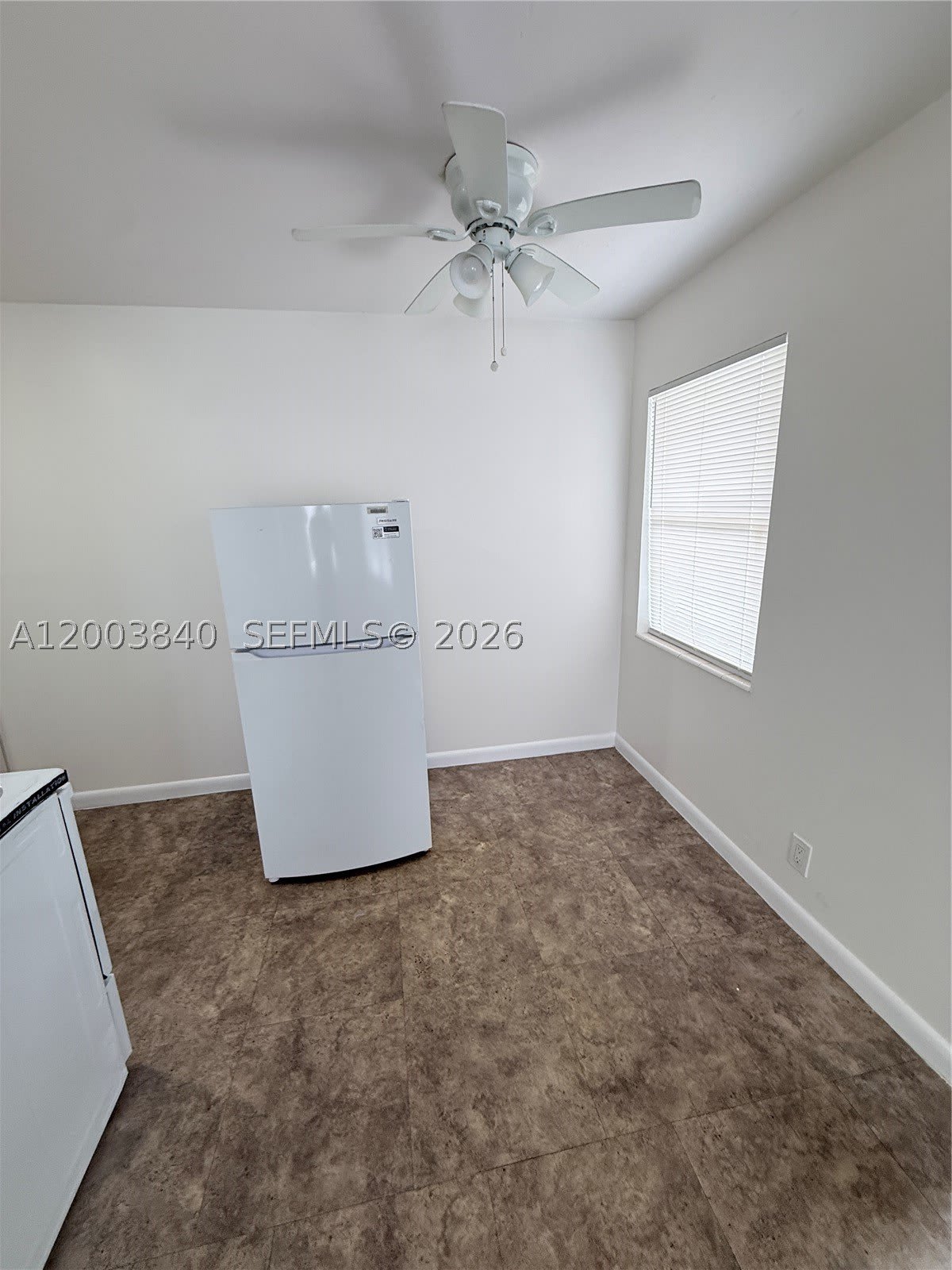 801 N H St – photo 2