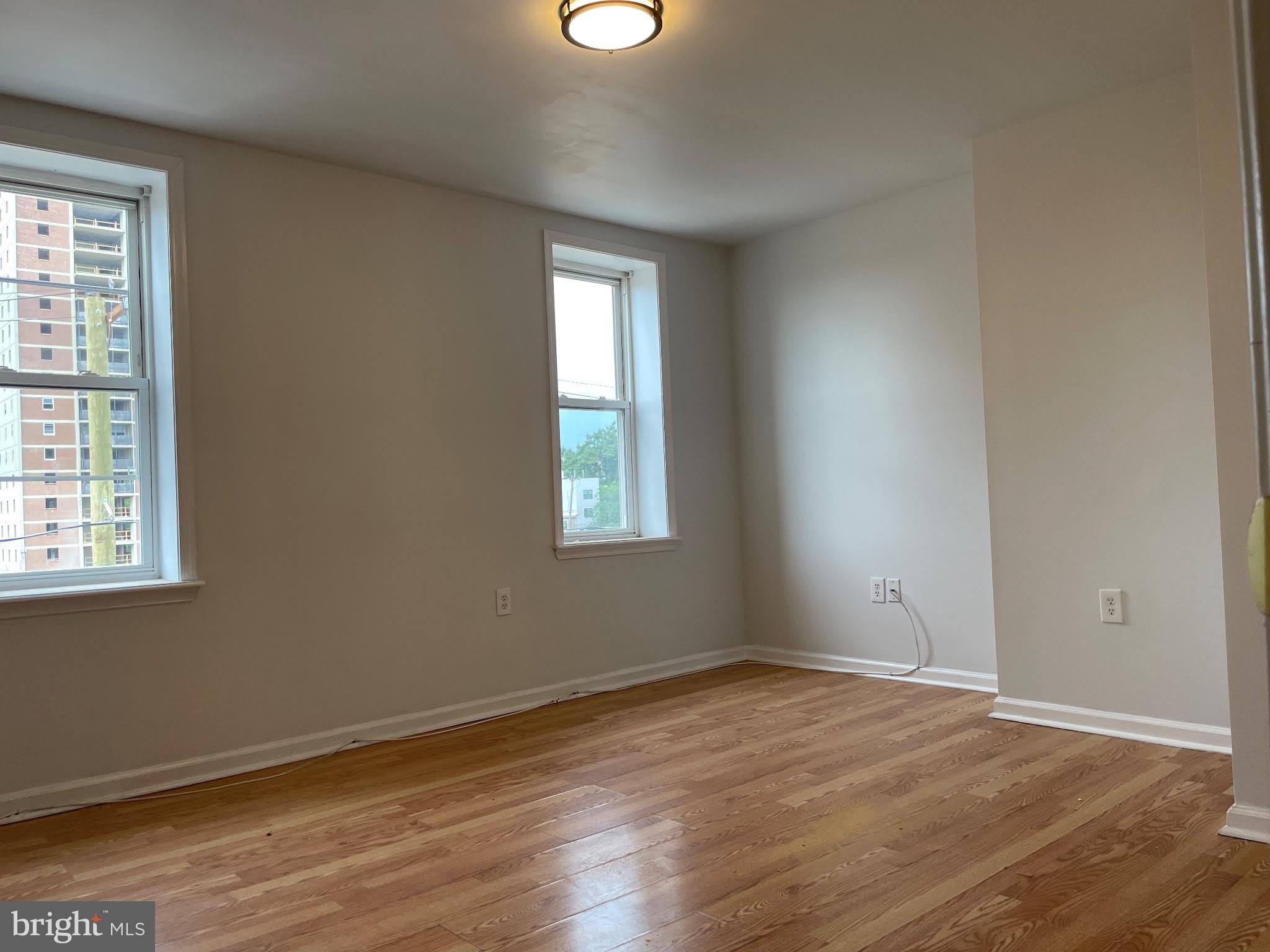2427 N 10TH Street – photo 4