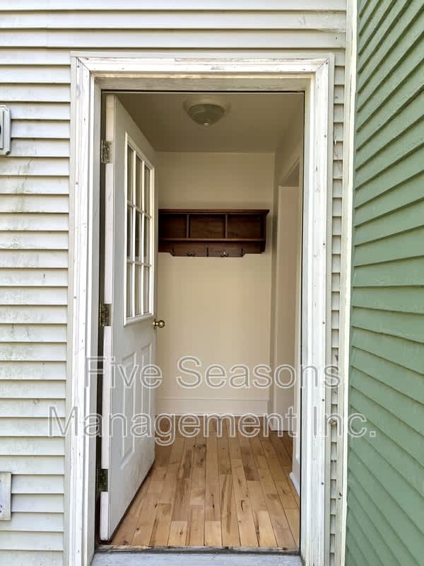 18-20 Hayward Street – photo 2