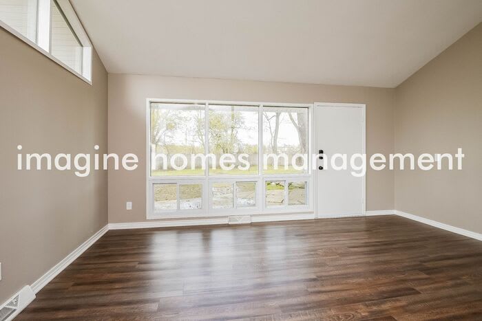 496 Abbyshire Drive – photo 4