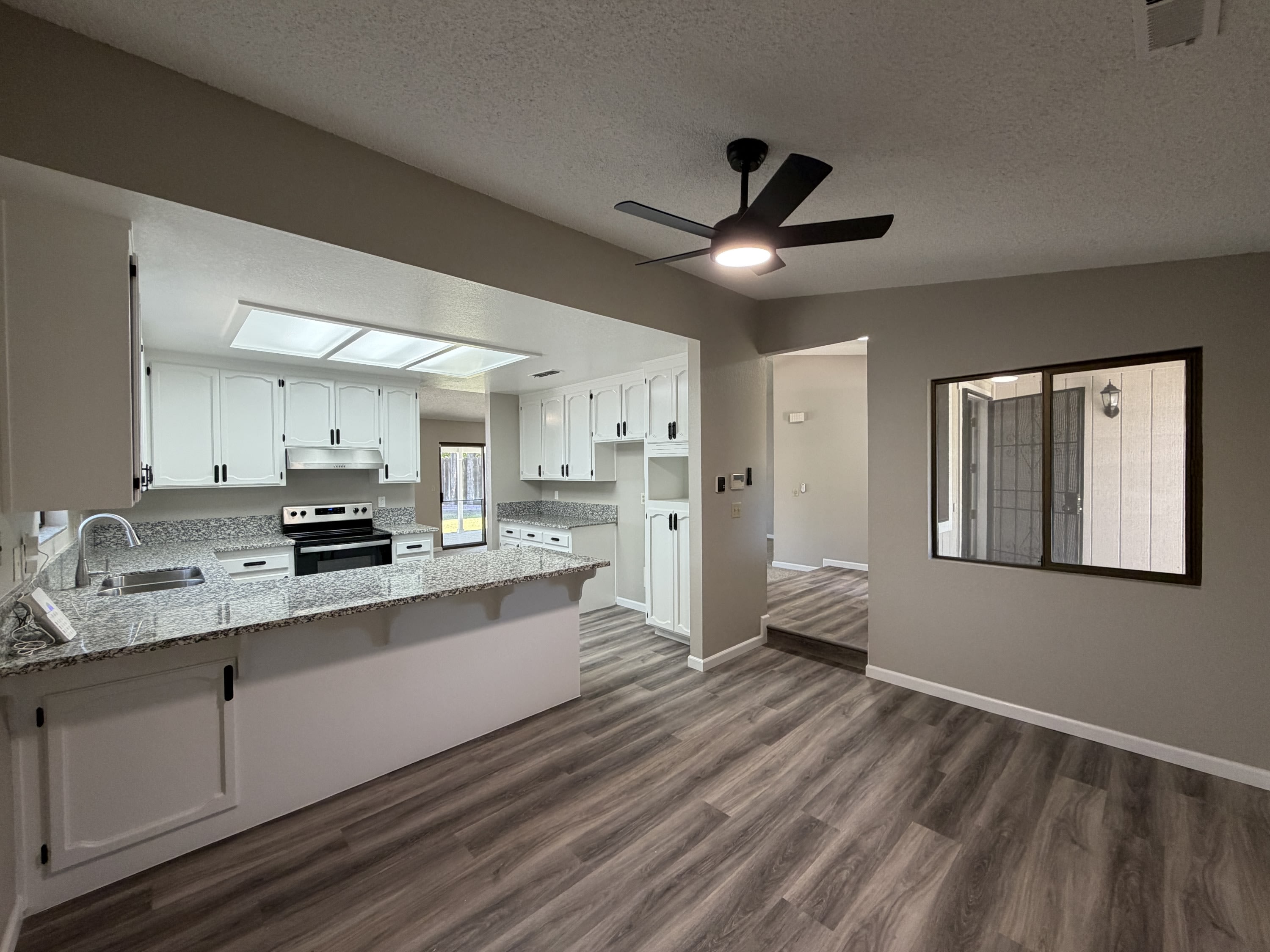 1120 Landreth Court – photo 5