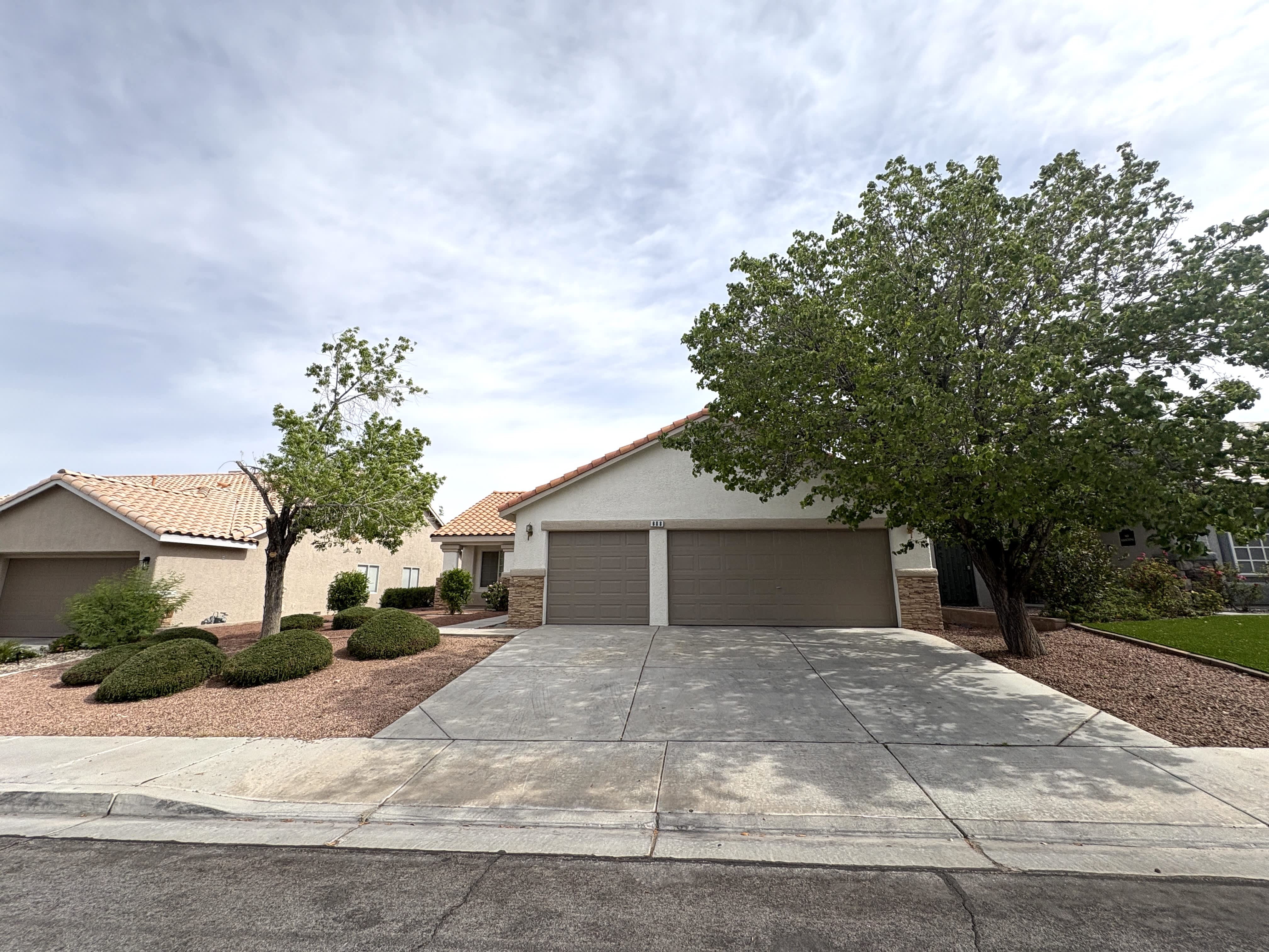 688 Pansy Pl – photo 1