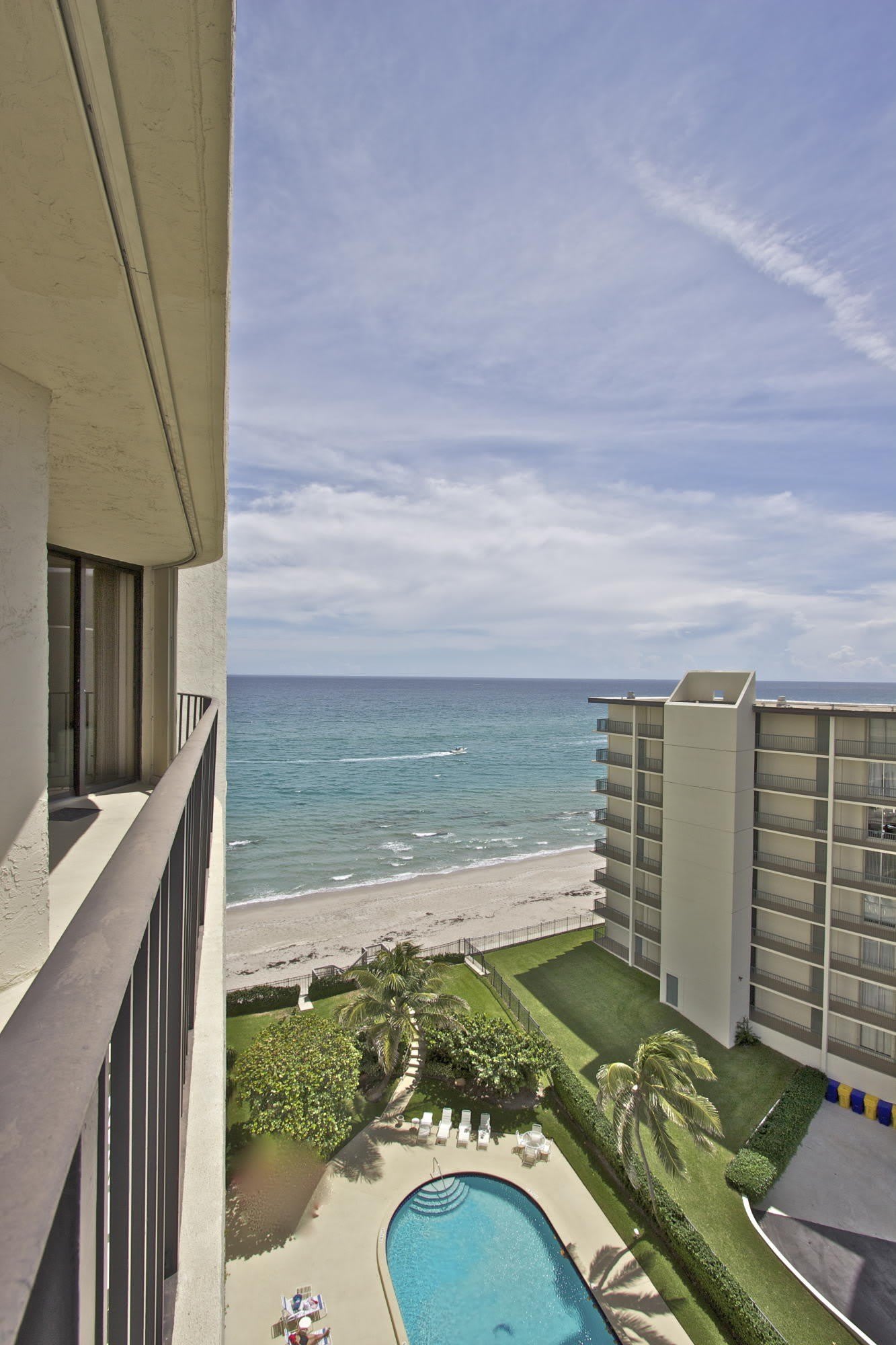 5420 N Ocean Avenue – photo 3