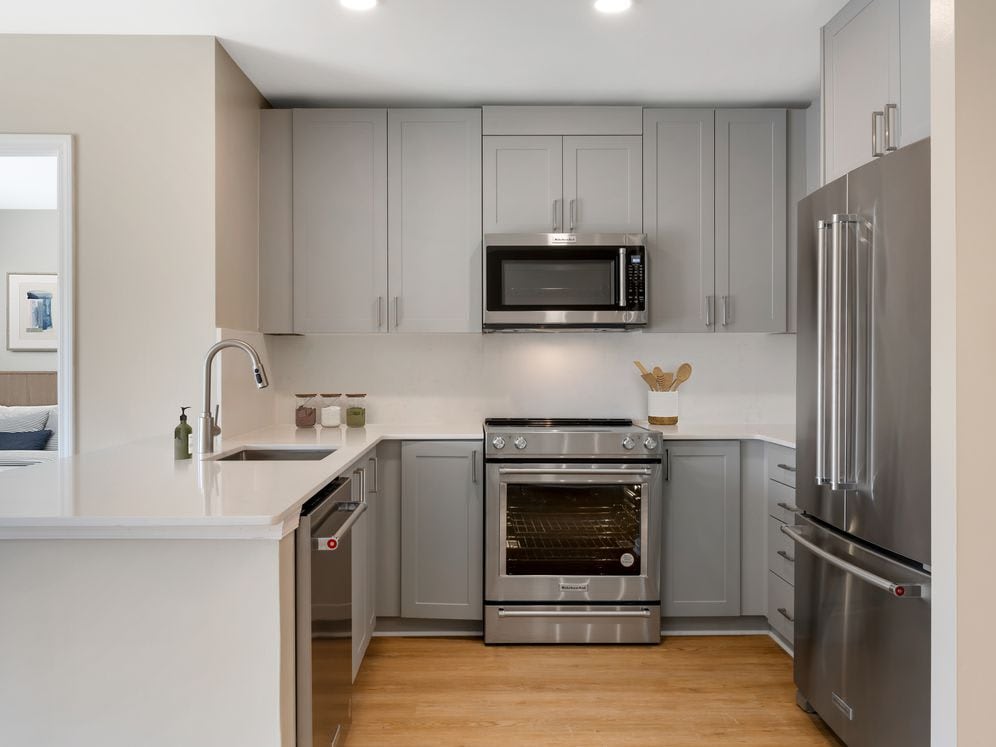 Avalon Clarendon – photo 1