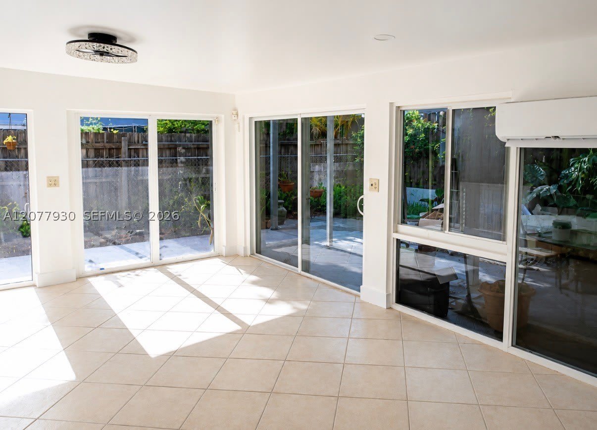 2740 SW 4th ST – photo 3