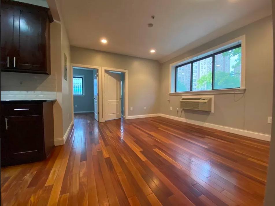 296 Willis Avenue 2 – photo 2
