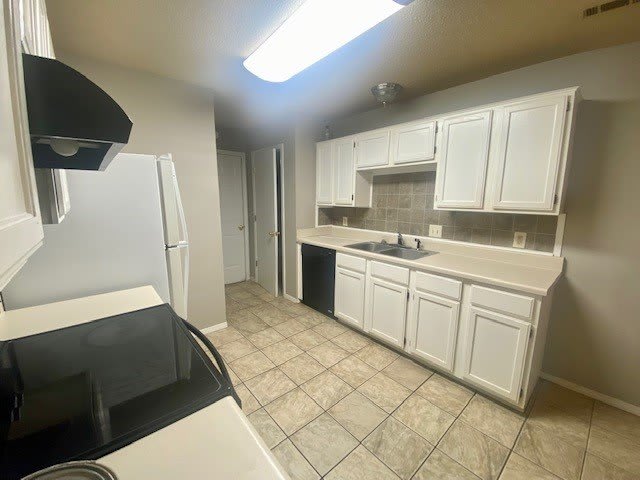 1907 N Pine Valley Drive – photo 4