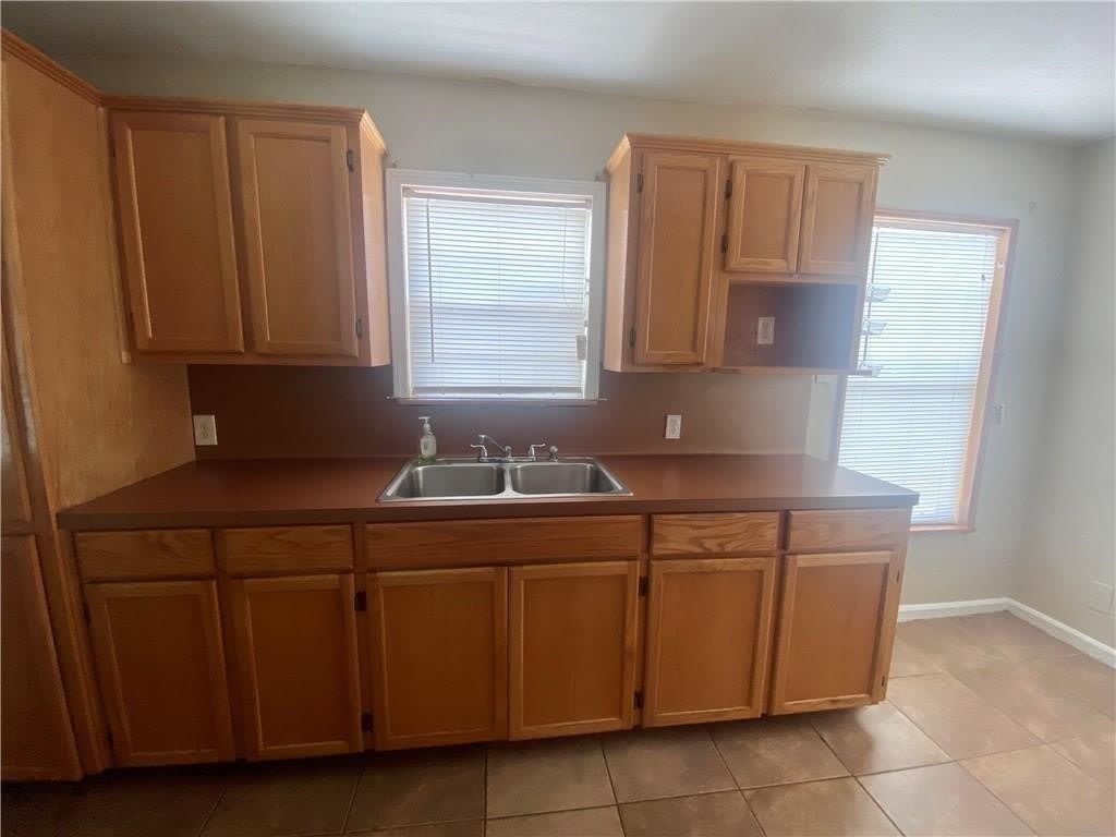 233 Eastgate Drive – photo 5