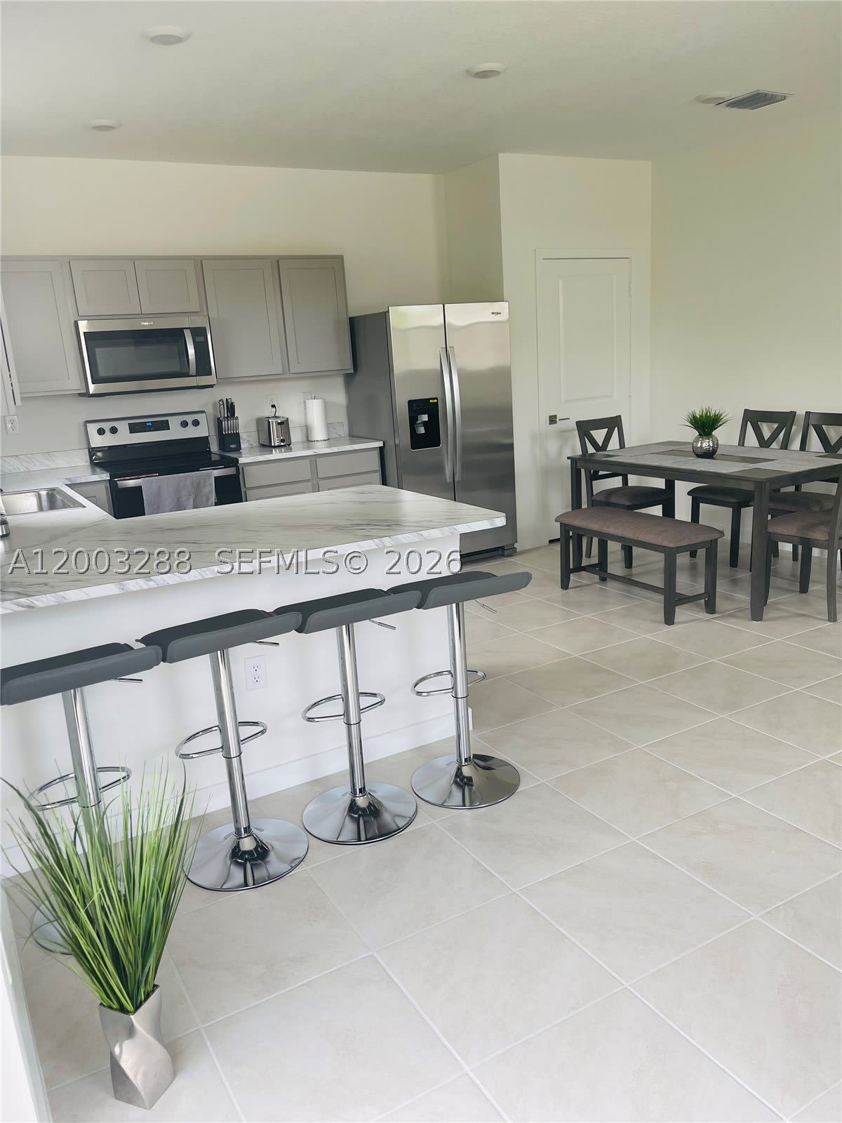 916 SE 19th St – photo 4