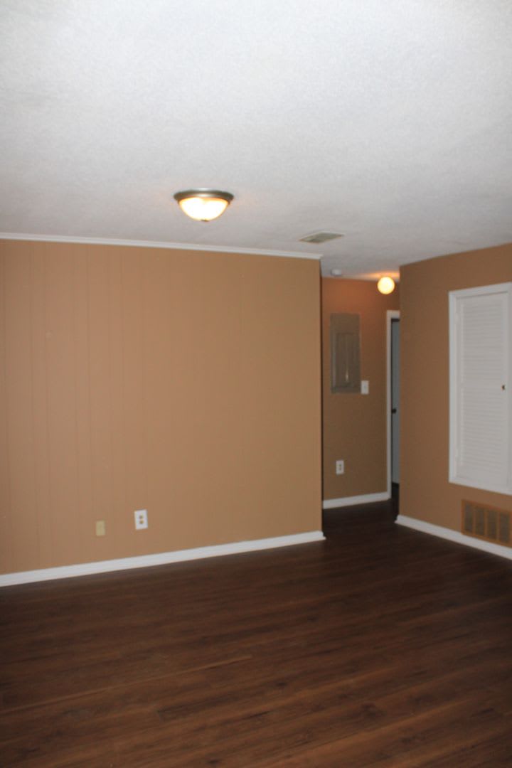 2 Bedroom 1.5 Bath W/ Formal Living & Family Room – photo 5