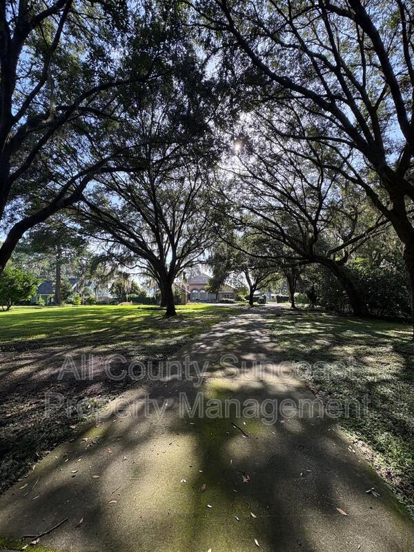2600 Lucerne Dr – photo 2