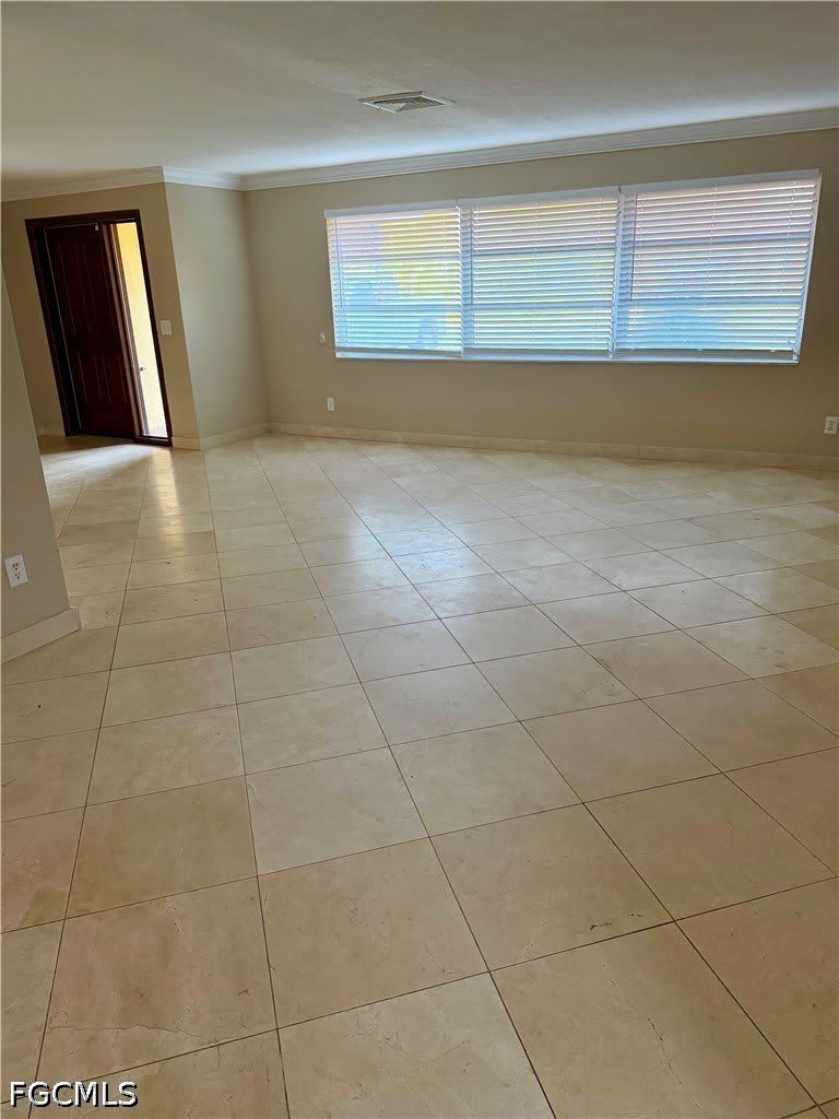 4479 Lakewood Boulevard – photo 3