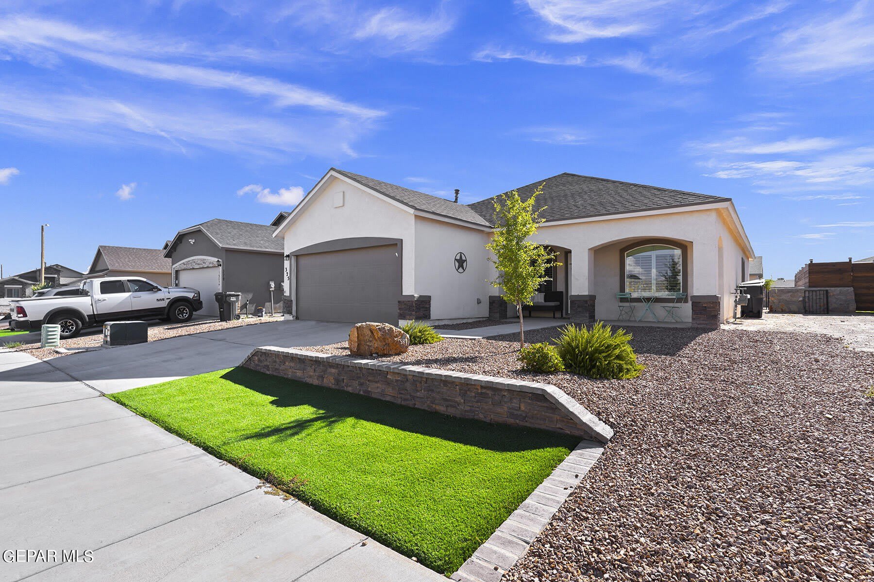 325 SAMUEL VISTA Street – photo 2