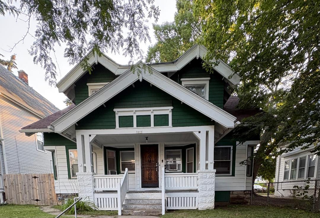 3215 North Palmer Street – photo 1