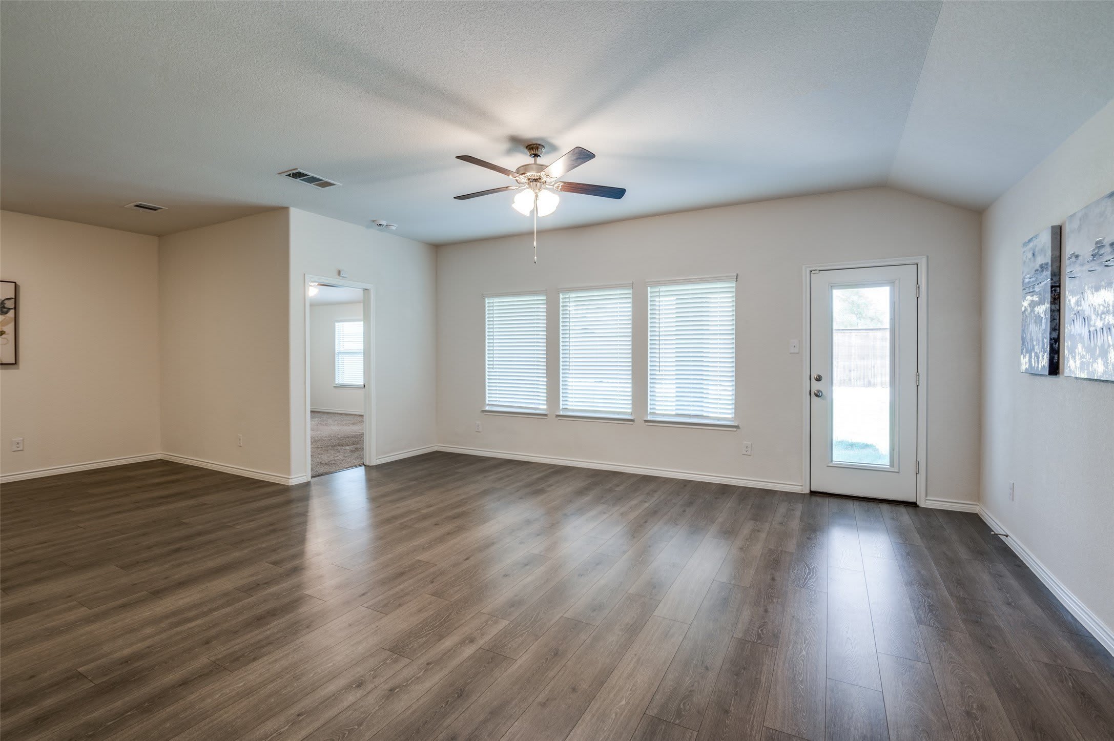 6409 Windsor Lane – photo 4