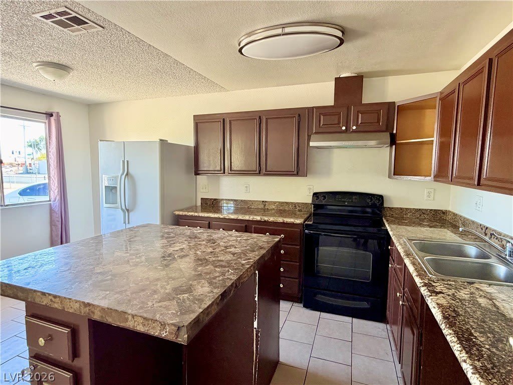 3717 Lillis Avenue – photo 4