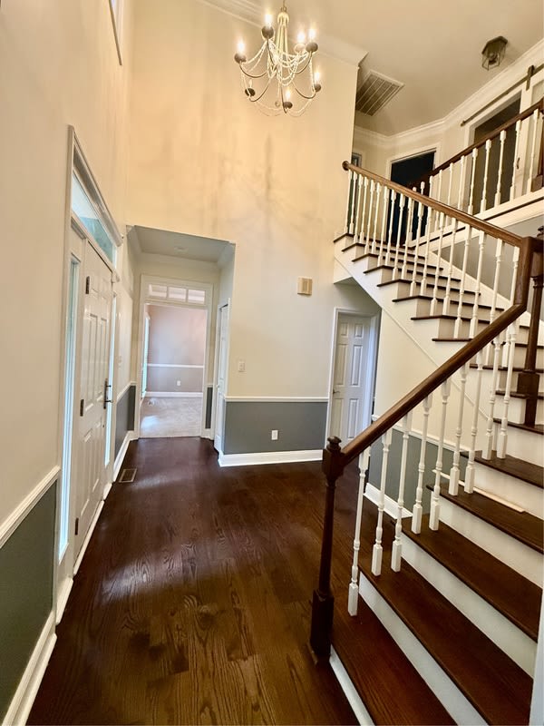 2411 Oakwood Avenue NE – photo 3