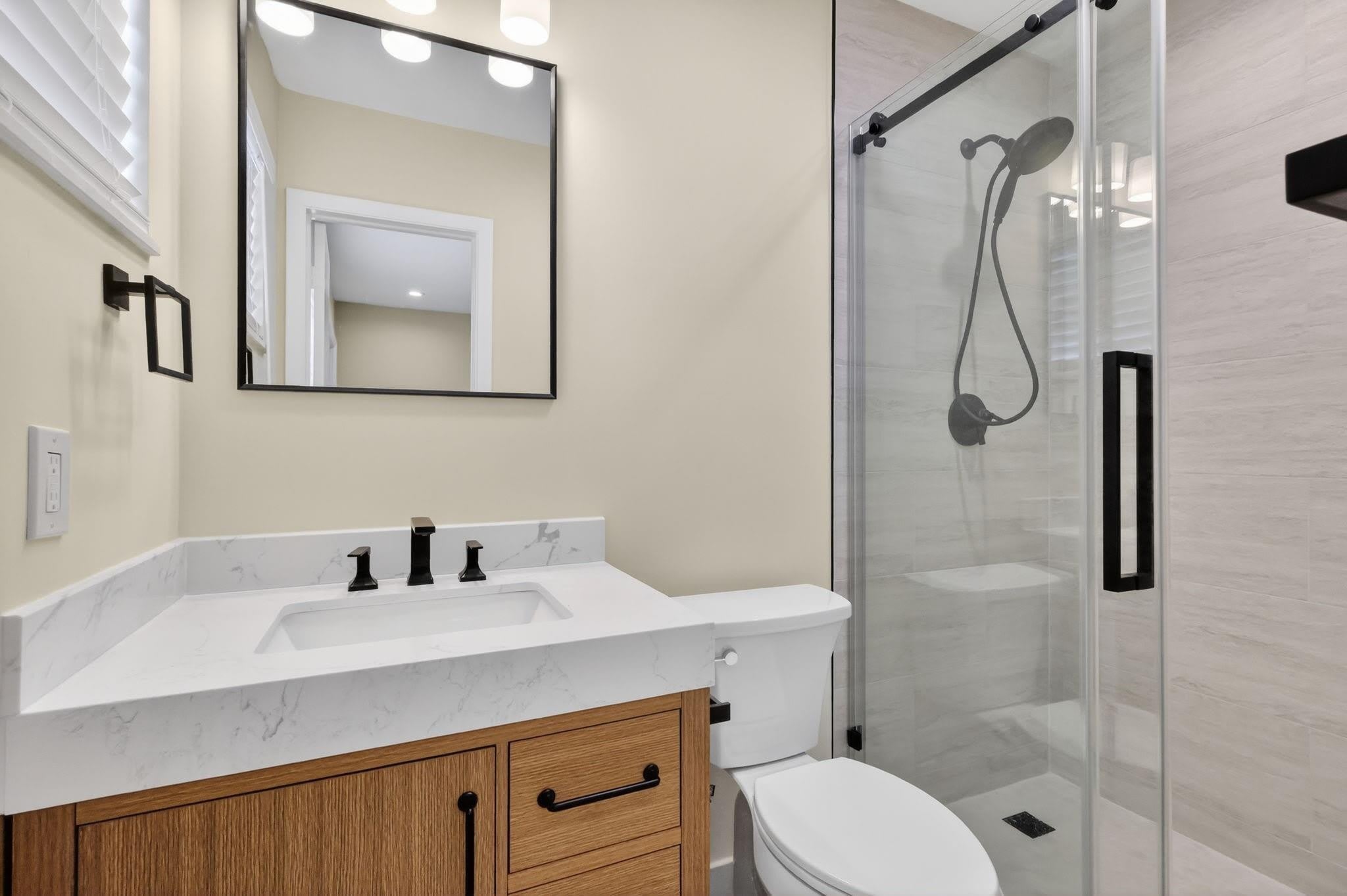 2125 NE 56th Court – photo 4