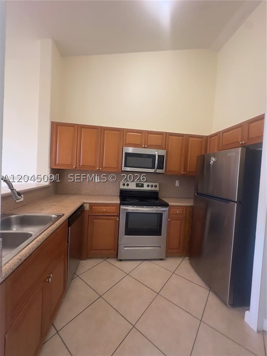 1660 SE 29th St – photo 1