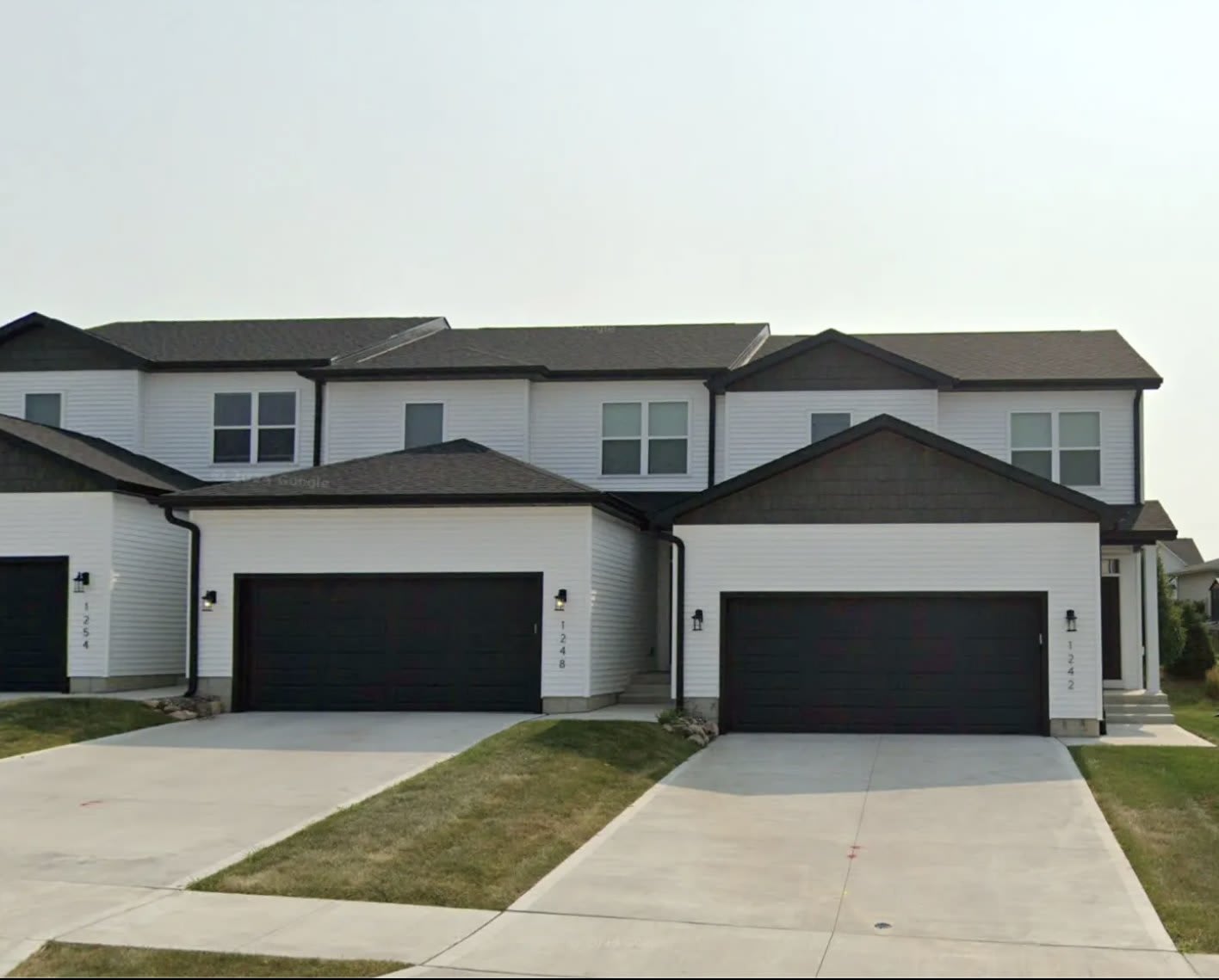 1306 E 28th St – photo 1